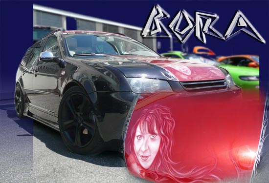 Freehand Airbrush VW Bora, Portrai in Rot umrandet mit Pinstriping